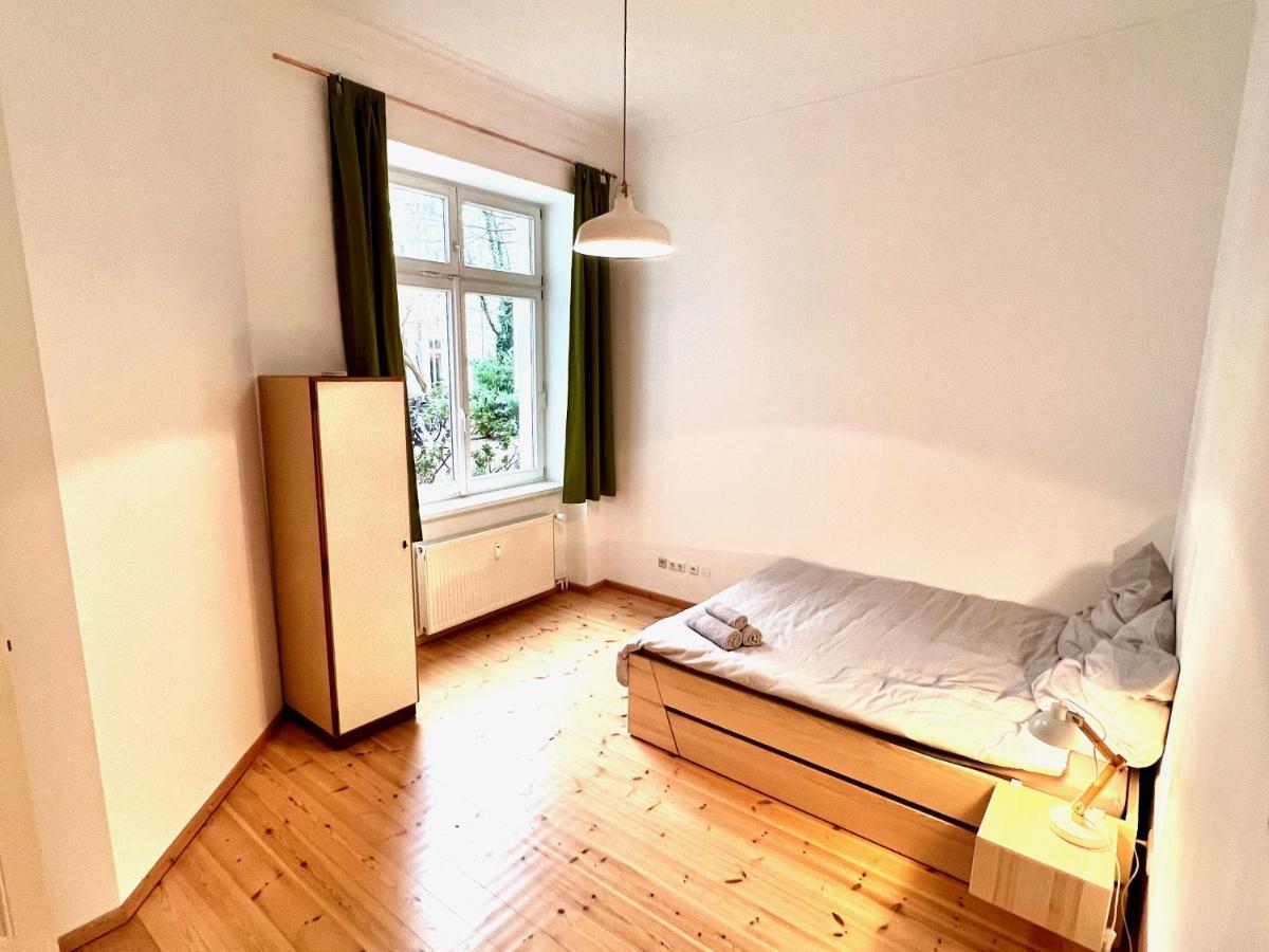 Gemuetliche 2-Zimmer-Wohnung Zentral Friedrichshain Berlim Exterior foto