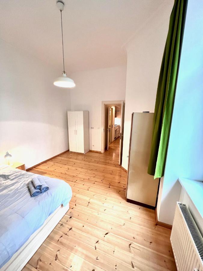 Gemuetliche 2-Zimmer-Wohnung Zentral Friedrichshain Berlim Exterior foto