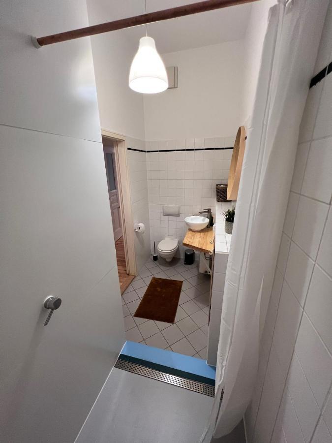 Gemuetliche 2-Zimmer-Wohnung Zentral Friedrichshain Berlim Exterior foto